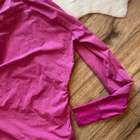 Lululemon Kriss Cross 1/2 Zip Women's 8 Pink Striped Performance Pullover Top - Picture 8 of 11